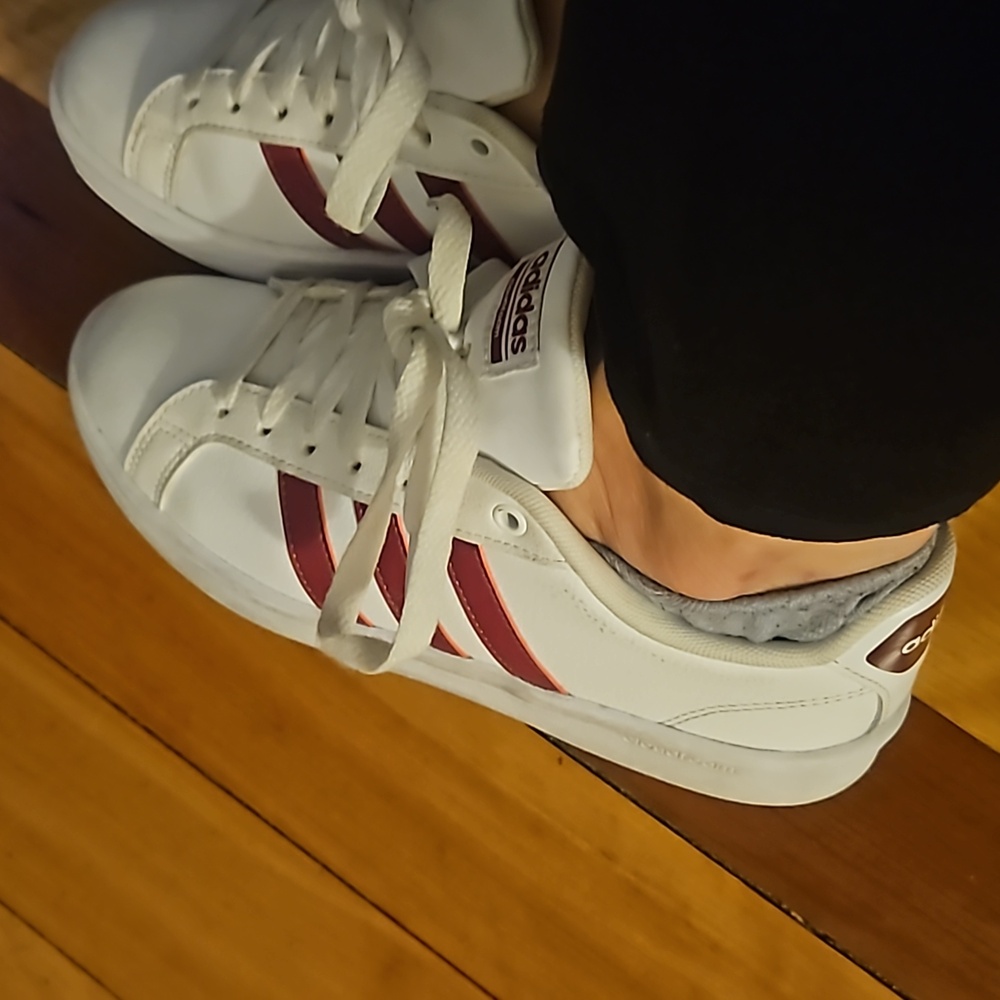 Adidas cloudfoam sneakers